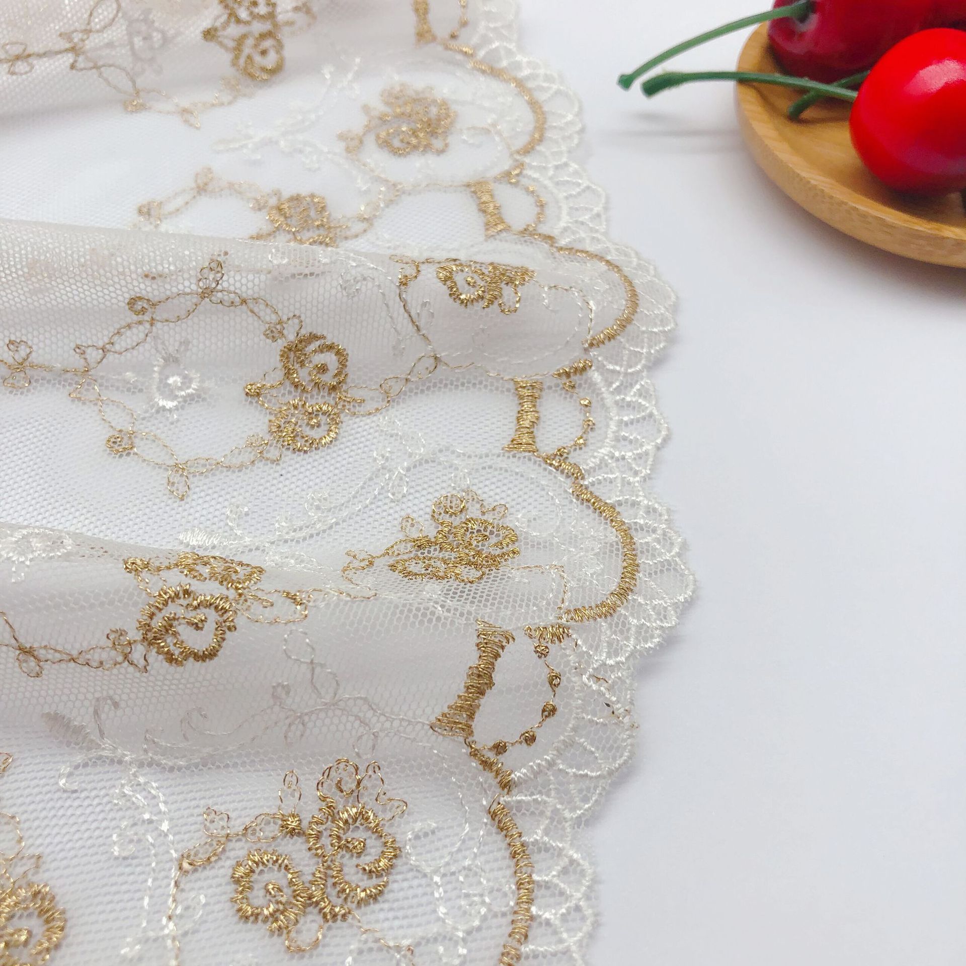 ความกว้าง 16.2 ซม.ตาข่ายเย็บปั - Embroidery Rose บทวิจารณ์และราคา