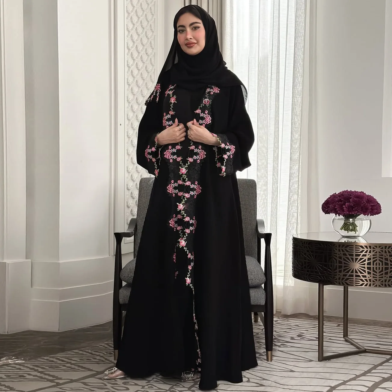 ชุดกิโมโนปักลายสีดำ จาลาบียะ อ - Embroidery Kebaya บทวิจารณ์และราคา