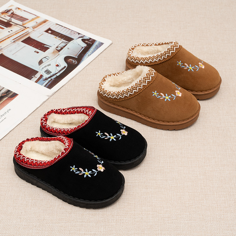 รองเท้าแตะสำหรับเด็กเล็ก ลายปั - Embroidery Online บทวิจารณ์และราคา